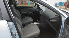 Seat Ibiza 1,4i 16v r.v.2002 5dv. s automatickou převodovkou - 9