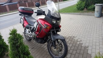 Prodám Honda varadero Xl 1000 rok 2000 - 9