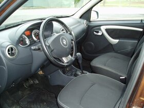 Dacia Renault Duster 2.0i 16V  AUTOMAT - 9