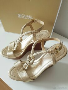 Platformy Michael Kors pc:7000 kč - 9