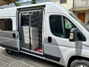 VW Crafter, Man moskytiéra proti komárům - 9