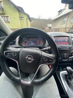 Opel Insignia 2.0CDTI - 9