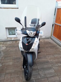 Honda SH 150i, 2011, CZ doklady, slušný stav, ZIMNÍ CENA - 9