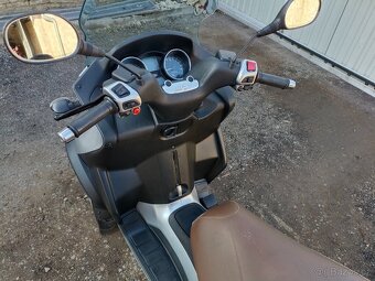 Piaggio mp3 400LT CZ doklady v ceně na řidičák sk.B - 9