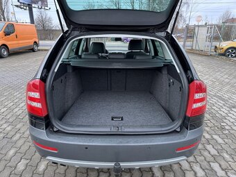 Škoda Octavia, Scout 2.0 TDI 4x4 xenony, serviska - 9