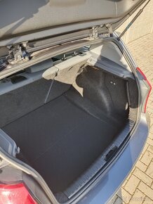 BMW 120d , 120kW, servisní kniha, NAVI / PDC - 9