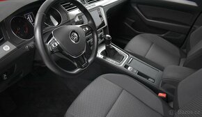 Volkswagen Passat 2.0TDI - 9