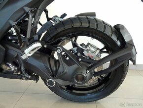 BMW R 1300 GS Triple Black - 9