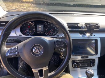 VW Passat 2.0 TDi kombi - 9